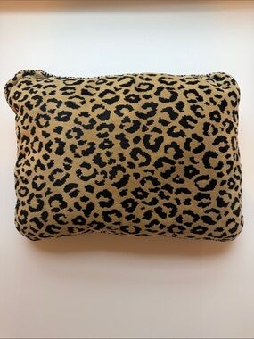 Fashion. Leopard Print Throw Pillow - Black and Tan. NWOT. 16”X12”
